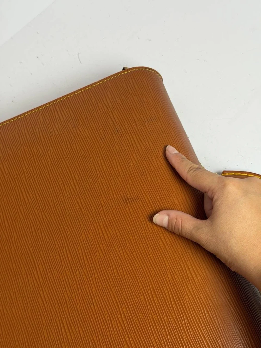 Louis Vuitton Epi Serviette Fermoir Cognac Brown Leather Business Briefcase